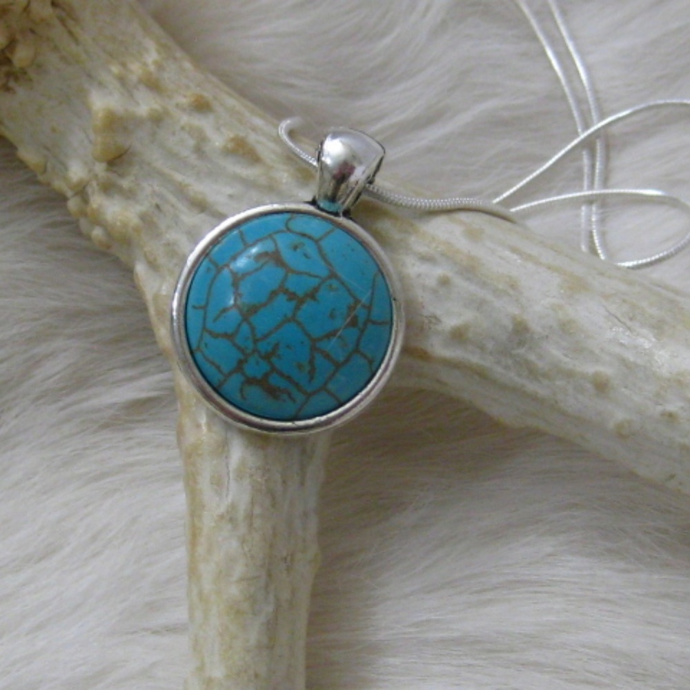 Genuine turquoise pendant necklace